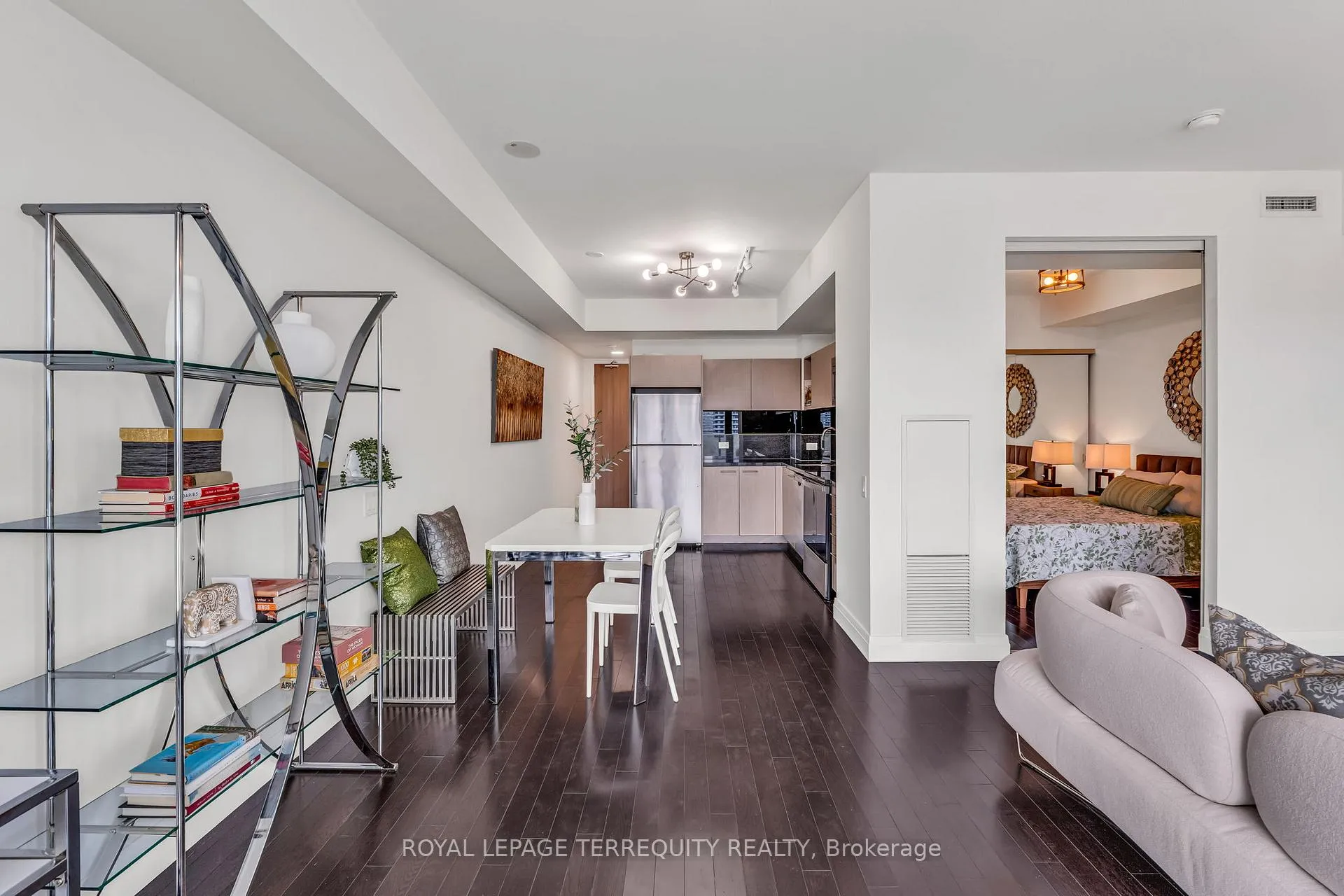 Photo 13 of Unit 2401, 390 Cherry Street, Toronto, Waterfront Communities — HOMEH