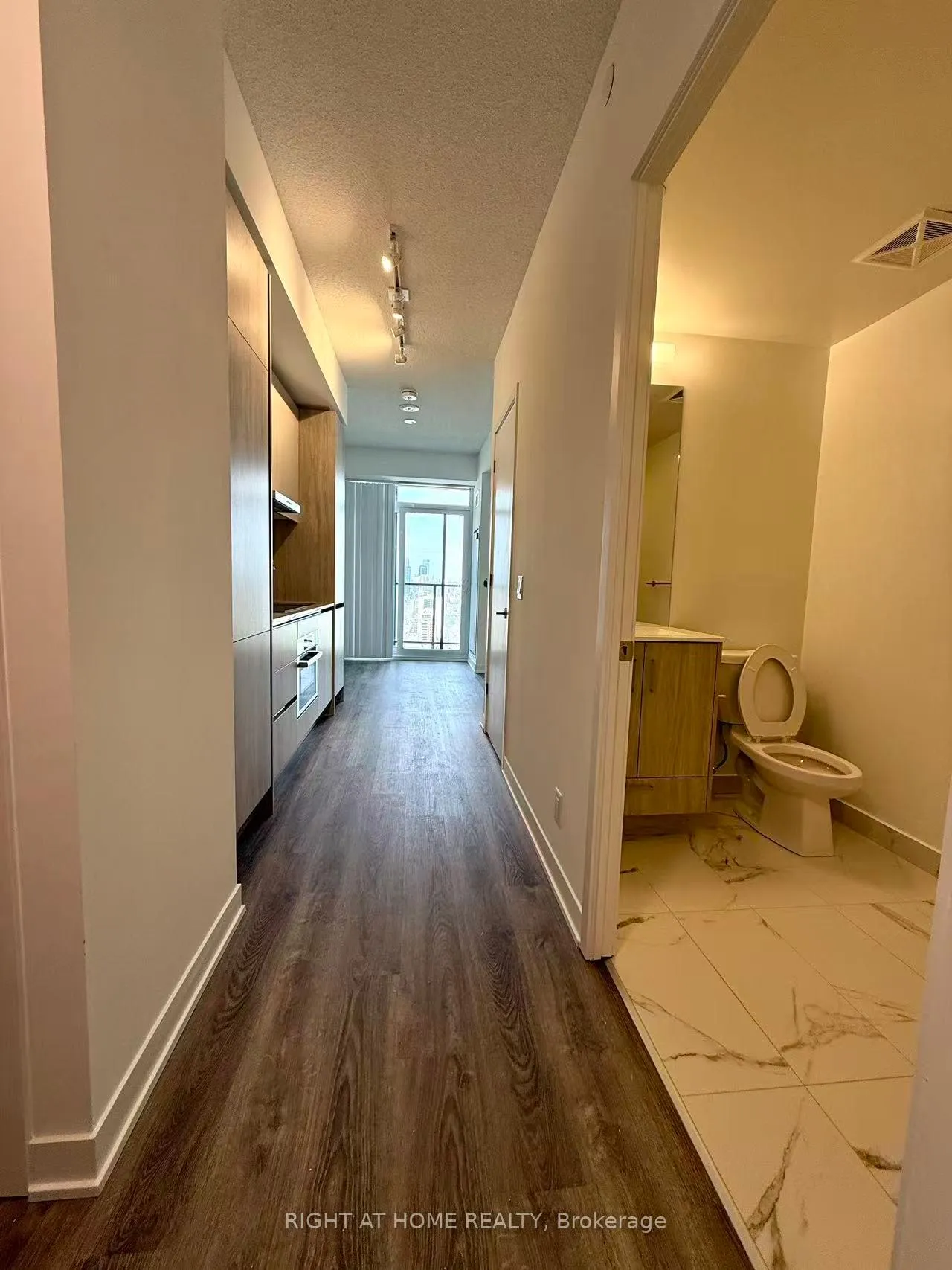 Photo 9 of Unit 3702, 180 Front Street E, Toronto, Moss Park — HOMEH