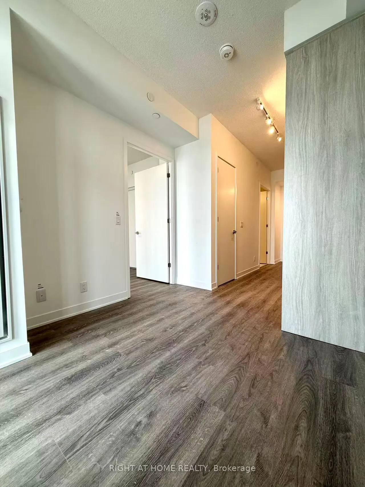 Photo 14 of Unit 3702, 180 Front Street E, Toronto, Moss Park — HOMEH