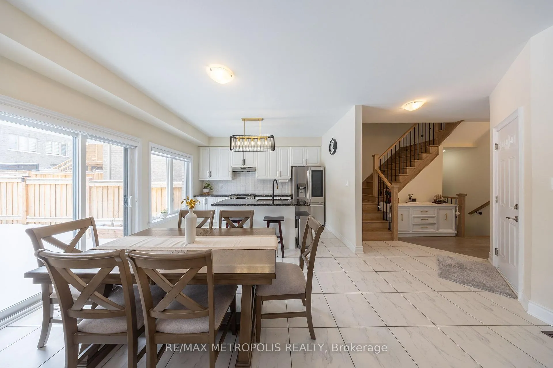 Photo 9 of 91 Kennedy Boulevard, New Tecumseth, Rural New Tecumseth — HOMEH