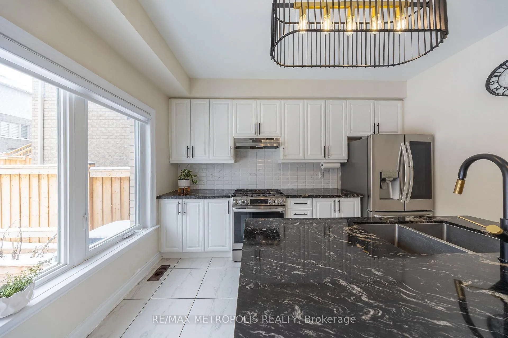 Photo 11 of 91 Kennedy Boulevard, New Tecumseth, Rural New Tecumseth — HOMEH