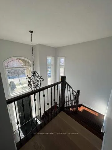 Photo 4 of 113 Whitefish Crescent, Hamilton, Stoney Creek — HOMEH