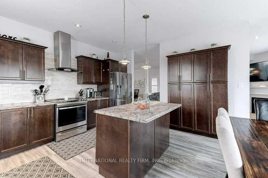 Photo 5 of 113 Whitefish Crescent, Hamilton, Stoney Creek — HOMEH