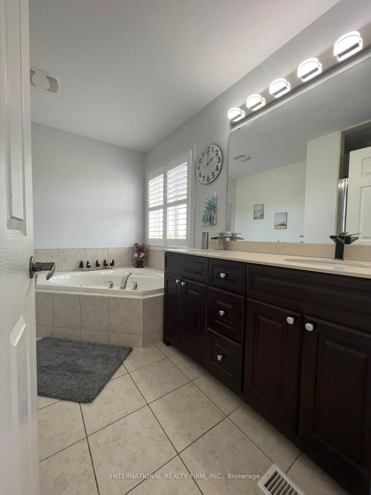 Photo 9 of 113 Whitefish Crescent, Hamilton, Stoney Creek — HOMEH