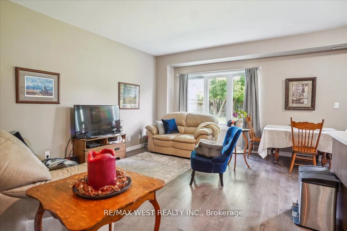 Photo 2 of 117 Rosehill Boulevard, Oshawa, McLaughlin — HOMEH