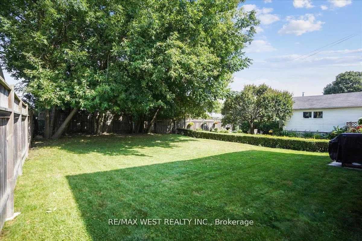Photo 7 of 117 Rosehill Boulevard, Oshawa, McLaughlin — HOMEH