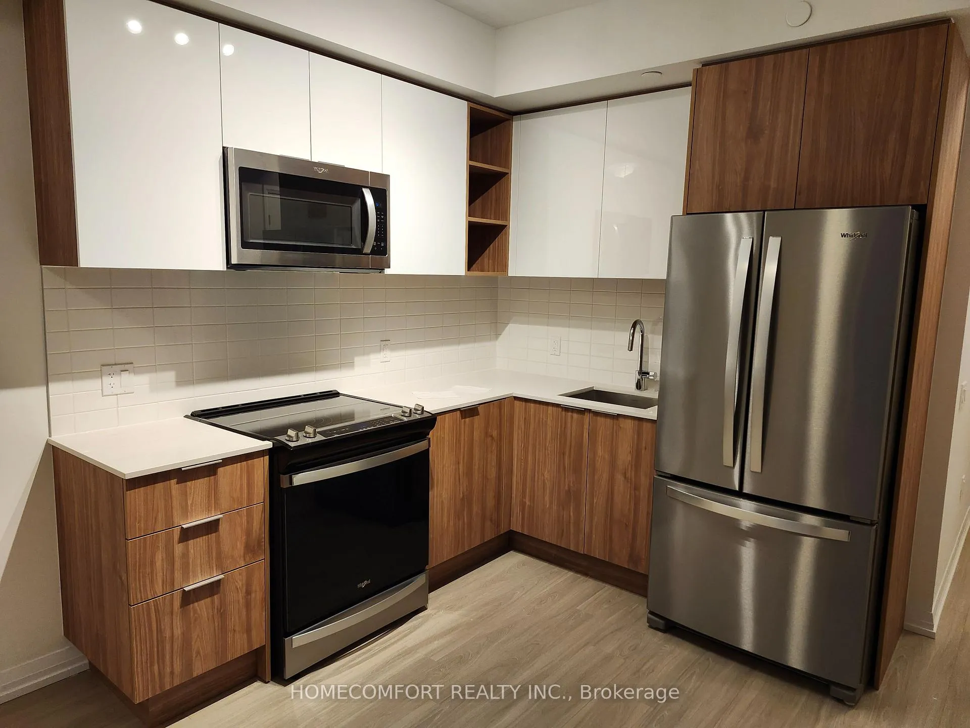 Photo 1 of Unit 1003, 25 Holly Street, Toronto, Mount Pleasant West — HOMEH