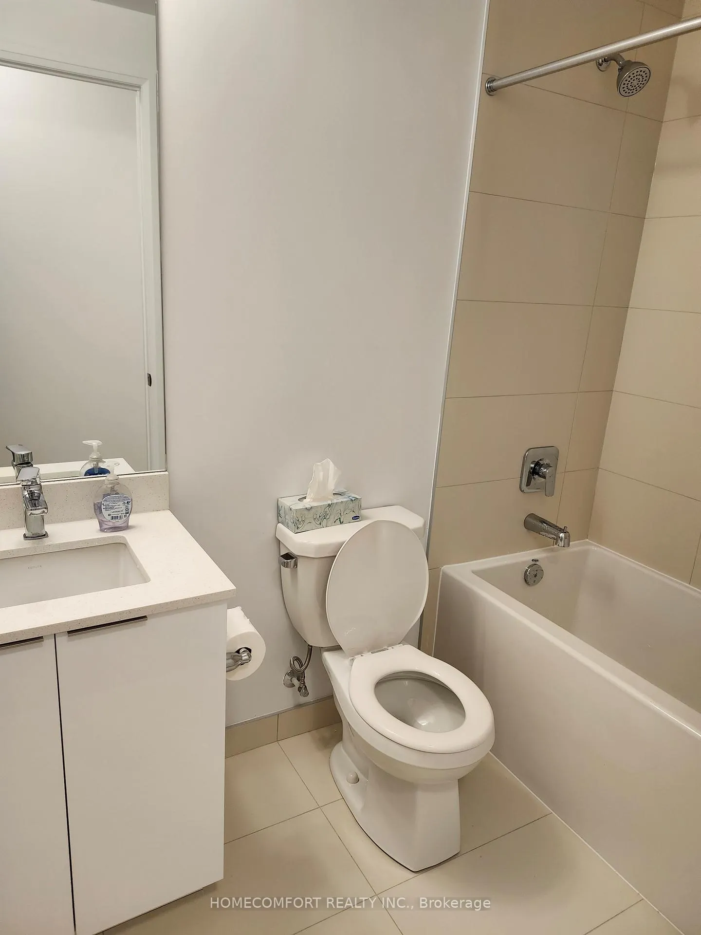 Photo 6 of Unit 1003, 25 Holly Street, Toronto, Mount Pleasant West — HOMEH
