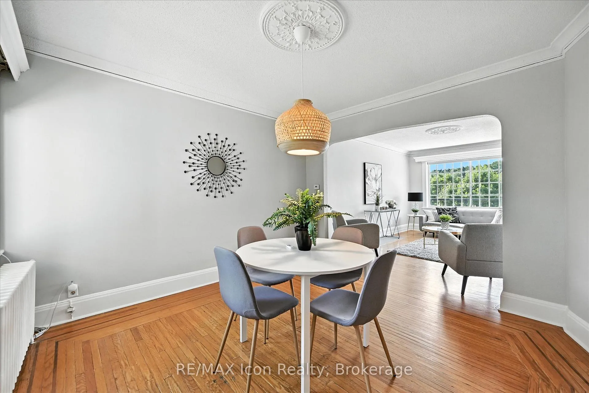 Photo 27 of 1047 Main Street E, Hamilton, Crown Point — HOMEH