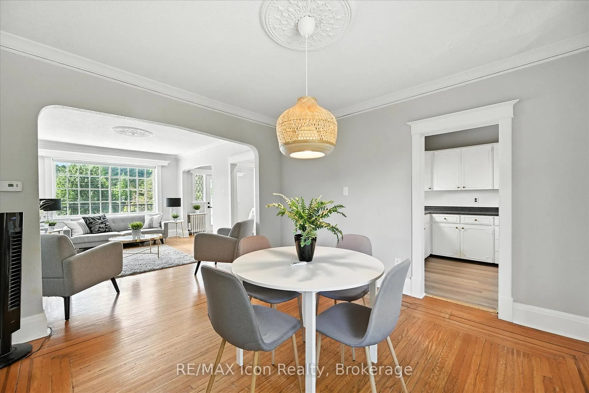 Photo 28 of 1047 Main Street E, Hamilton, Crown Point — HOMEH