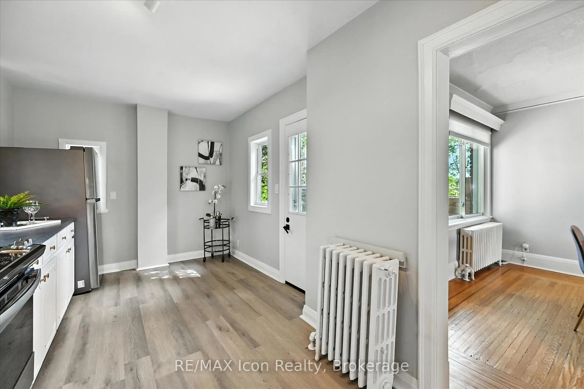 Photo 30 of 1047 Main Street E, Hamilton, Crown Point — HOMEH