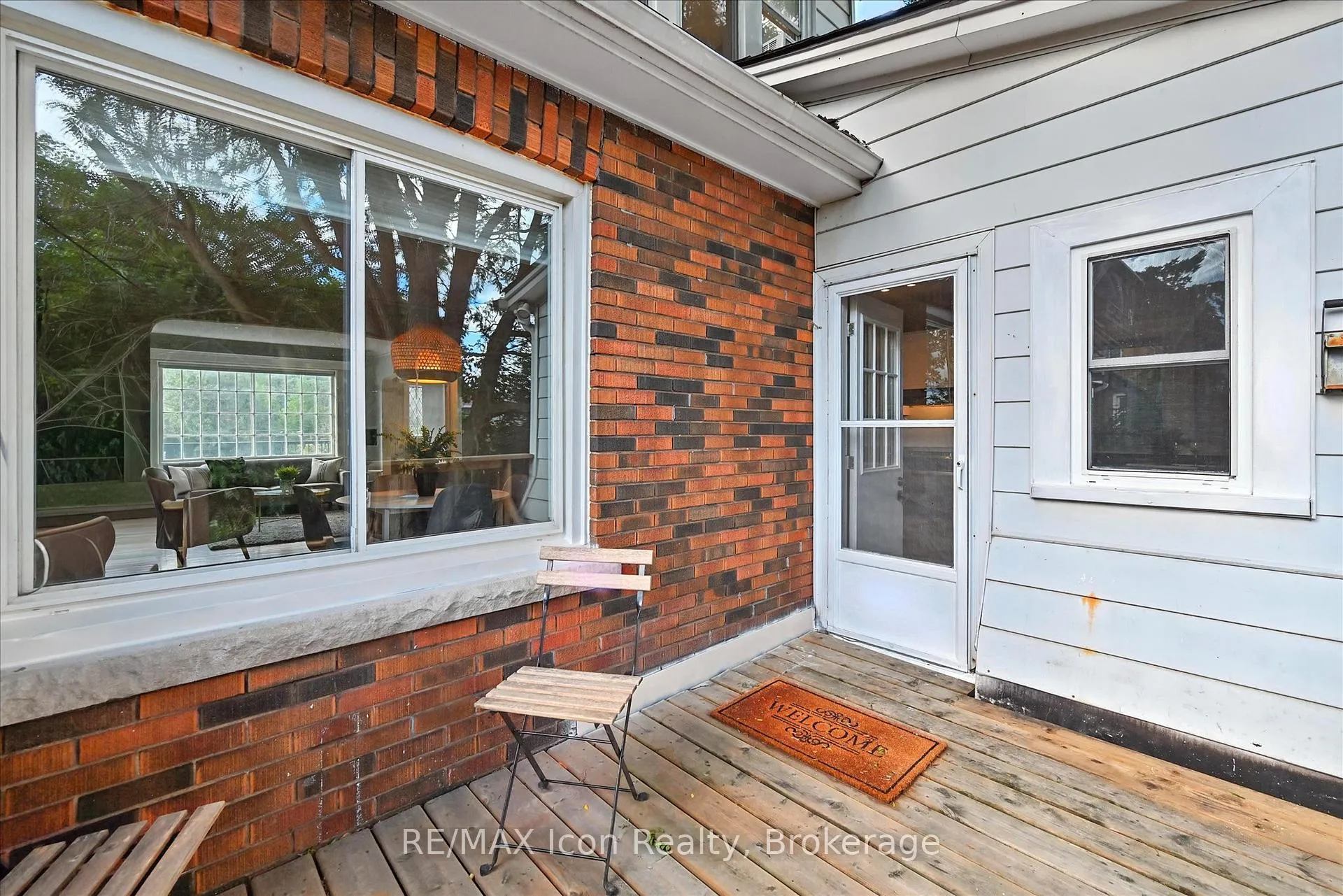 Photo 36 of 1047 Main Street E, Hamilton, Crown Point — HOMEH