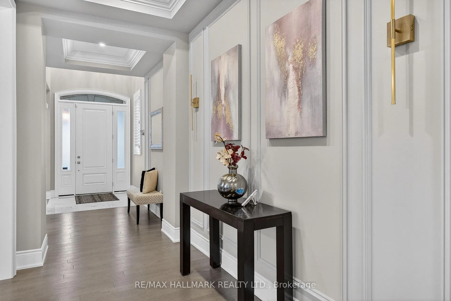 Photo 4 of 1 John Henry Street, Vaughan, Kleinburg — HOMEH