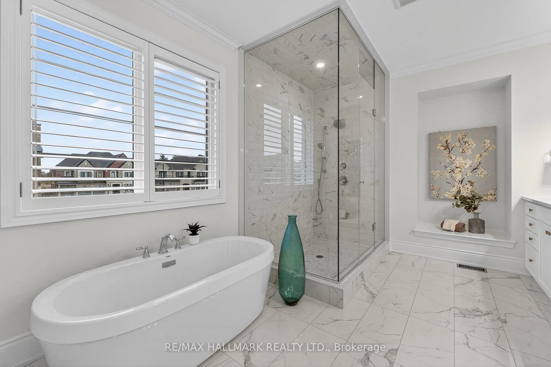 Photo 34 of 1 John Henry Street, Vaughan, Kleinburg — HOMEH