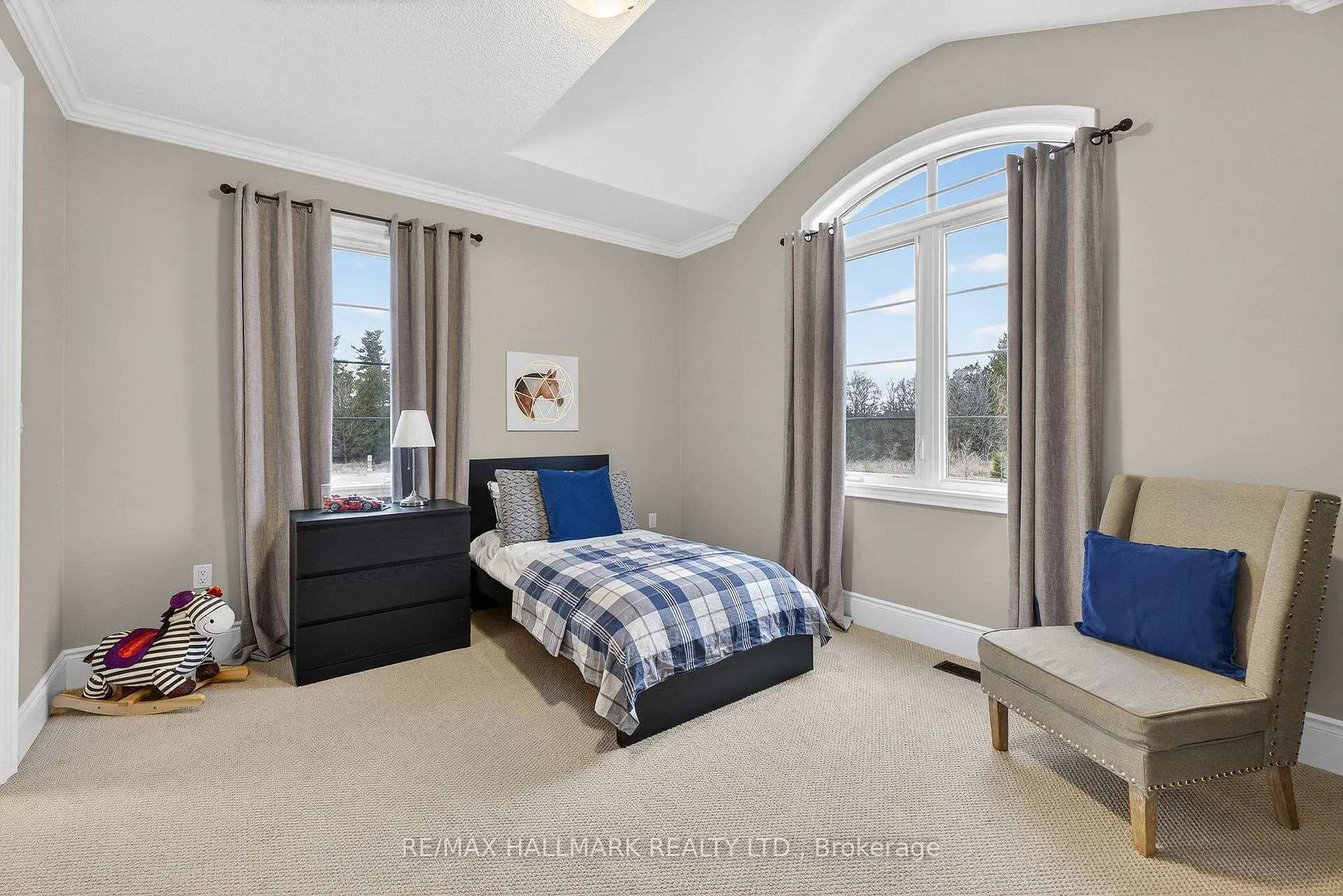 Photo 39 of 1 John Henry Street, Vaughan, Kleinburg — HOMEH
