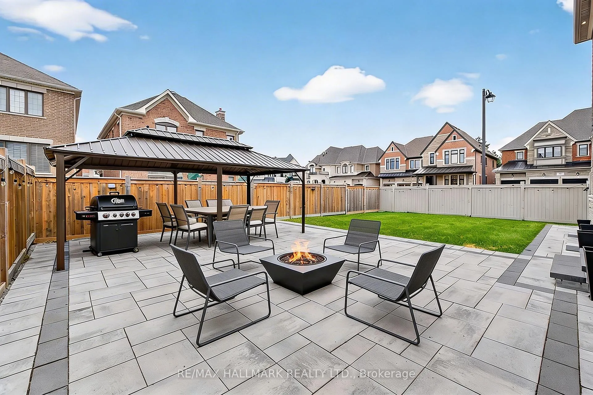 Photo 47 of 1 John Henry Street, Vaughan, Kleinburg — HOMEH