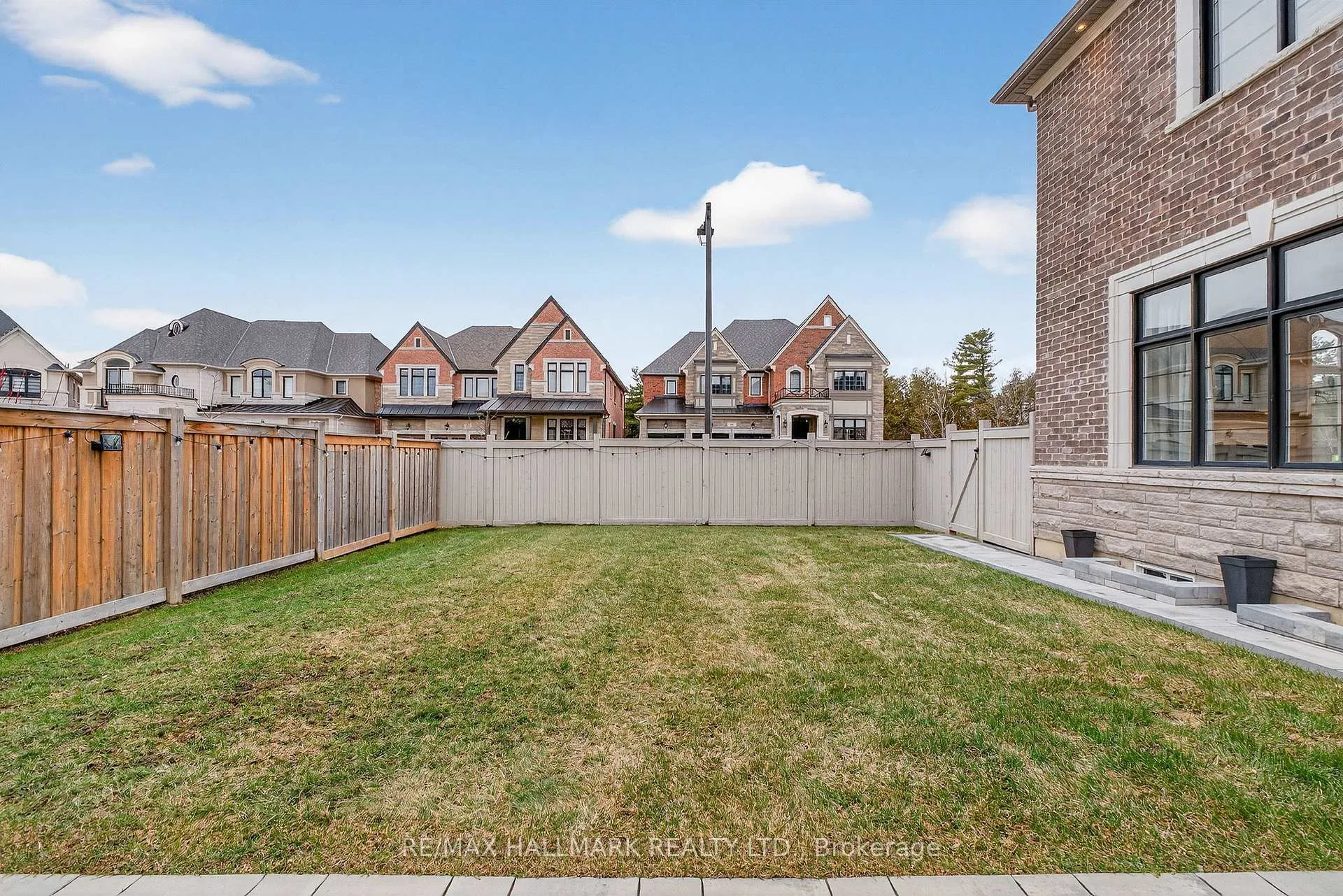 Photo 48 of 1 John Henry Street, Vaughan, Kleinburg — HOMEH