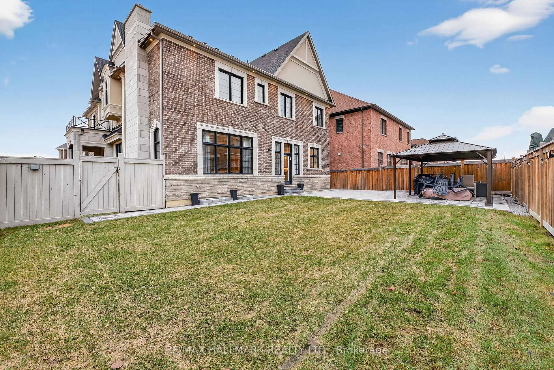 Photo 49 of 1 John Henry Street, Vaughan, Kleinburg — HOMEH