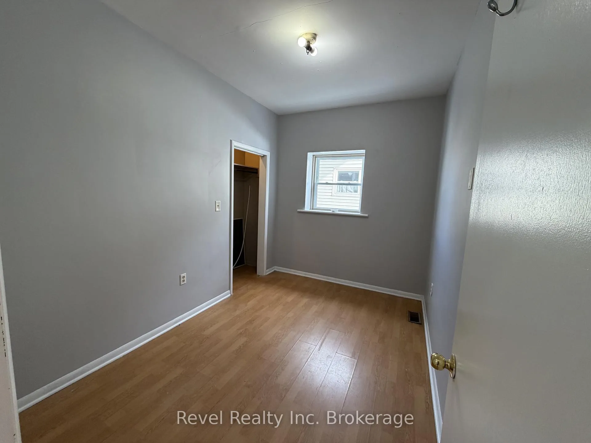 Photo 3 of Unit 1, 571 Ontario Street, Warwick, Watford — HOMEH