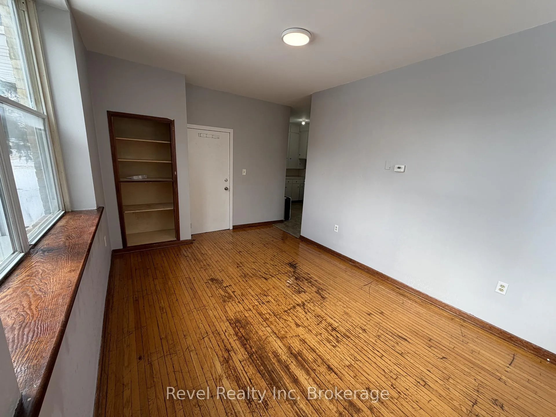 Photo 4 of Unit 1, 571 Ontario Street, Warwick, Watford — HOMEH