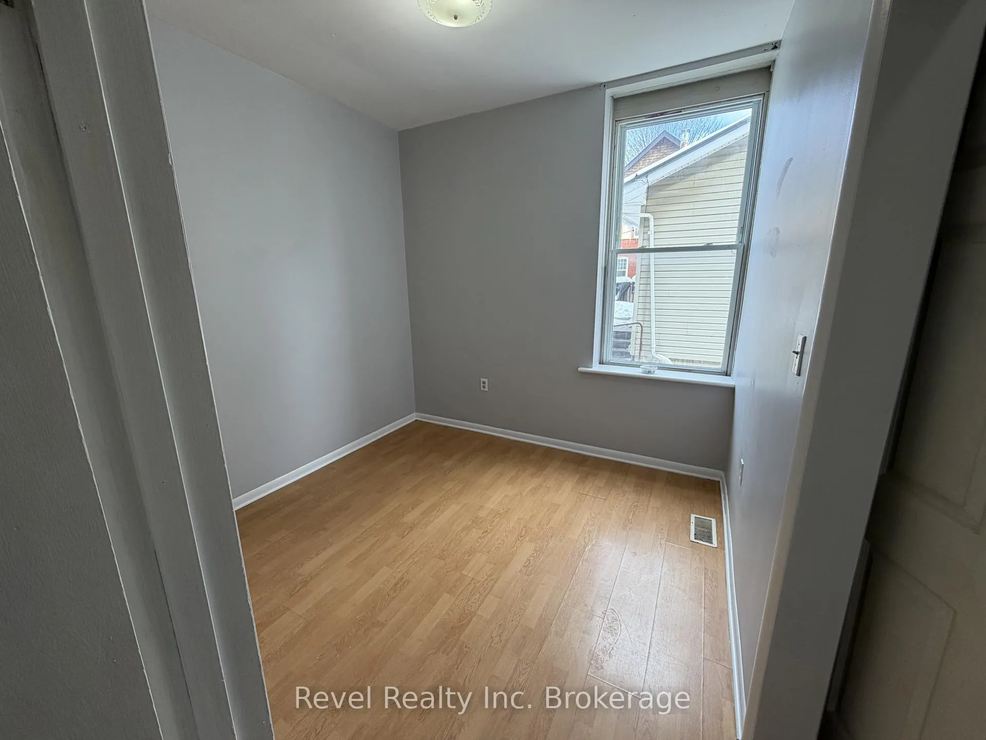 Photo 9 of Unit 1, 571 Ontario Street, Warwick, Watford — HOMEH
