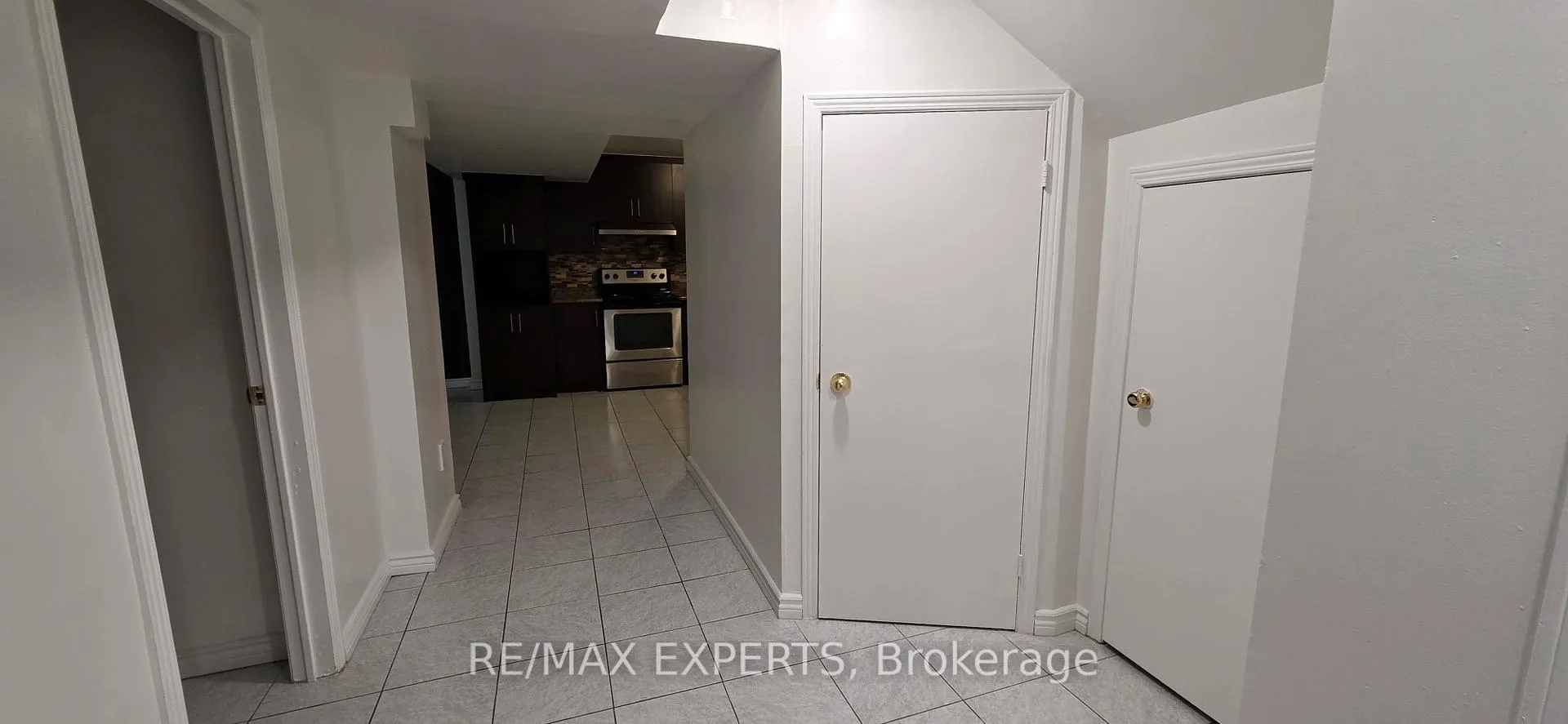 Photo 8 of 8 Waterfall Road, Vaughan, East Woodbridge — HOMEH