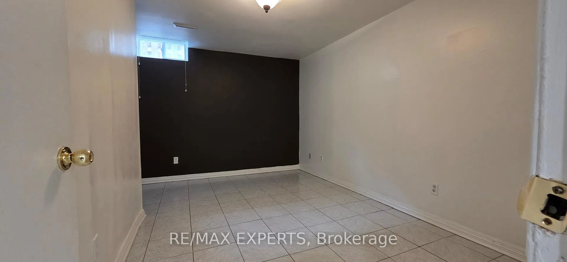 Photo 12 of 8 Waterfall Road, Vaughan, East Woodbridge — HOMEH