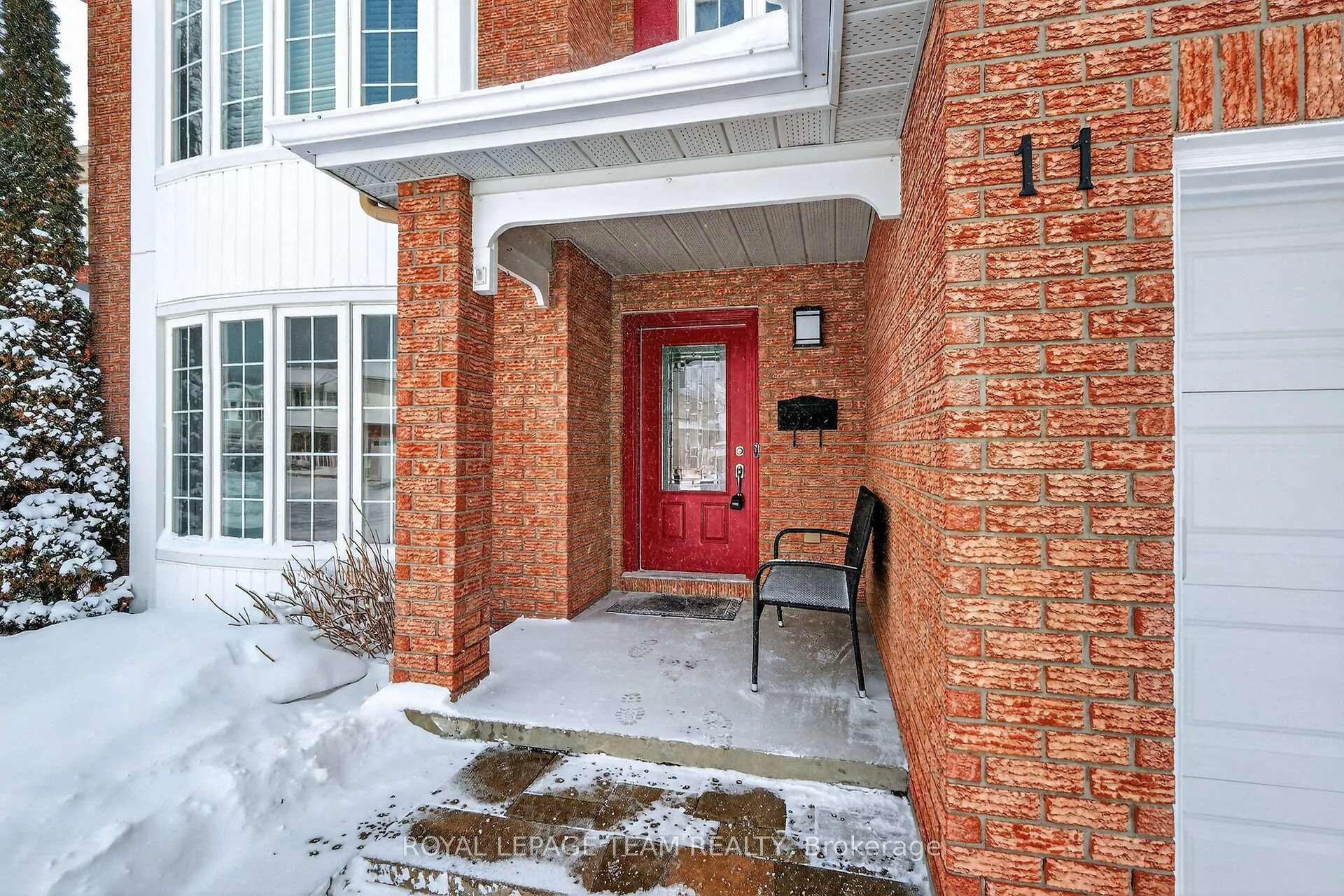 Photo 3 of 11 Speers Crescent, Ottawa, Kanata - Bridlewood — HOMEH