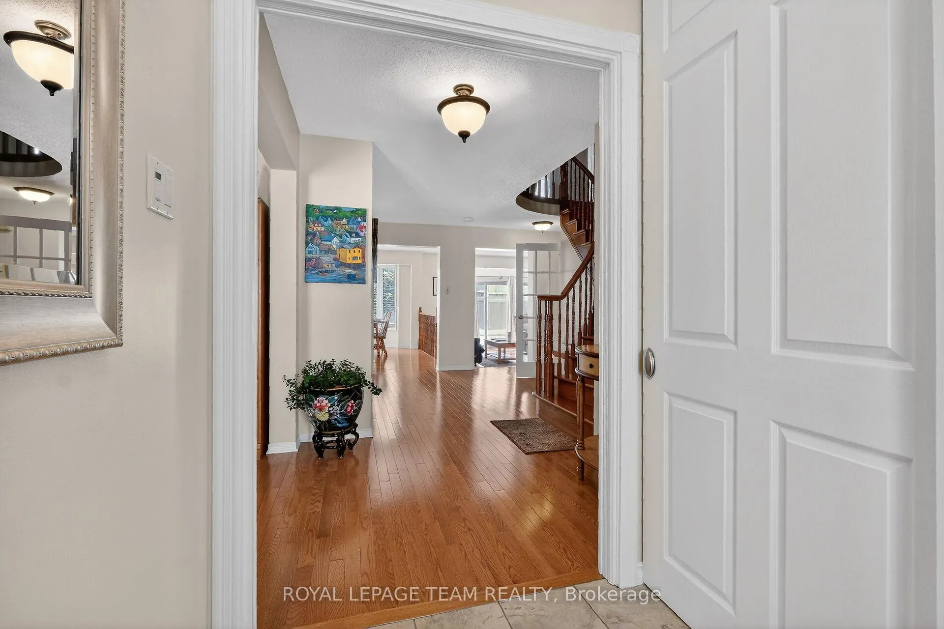 Photo 6 of 11 Speers Crescent, Ottawa, Kanata - Bridlewood — HOMEH