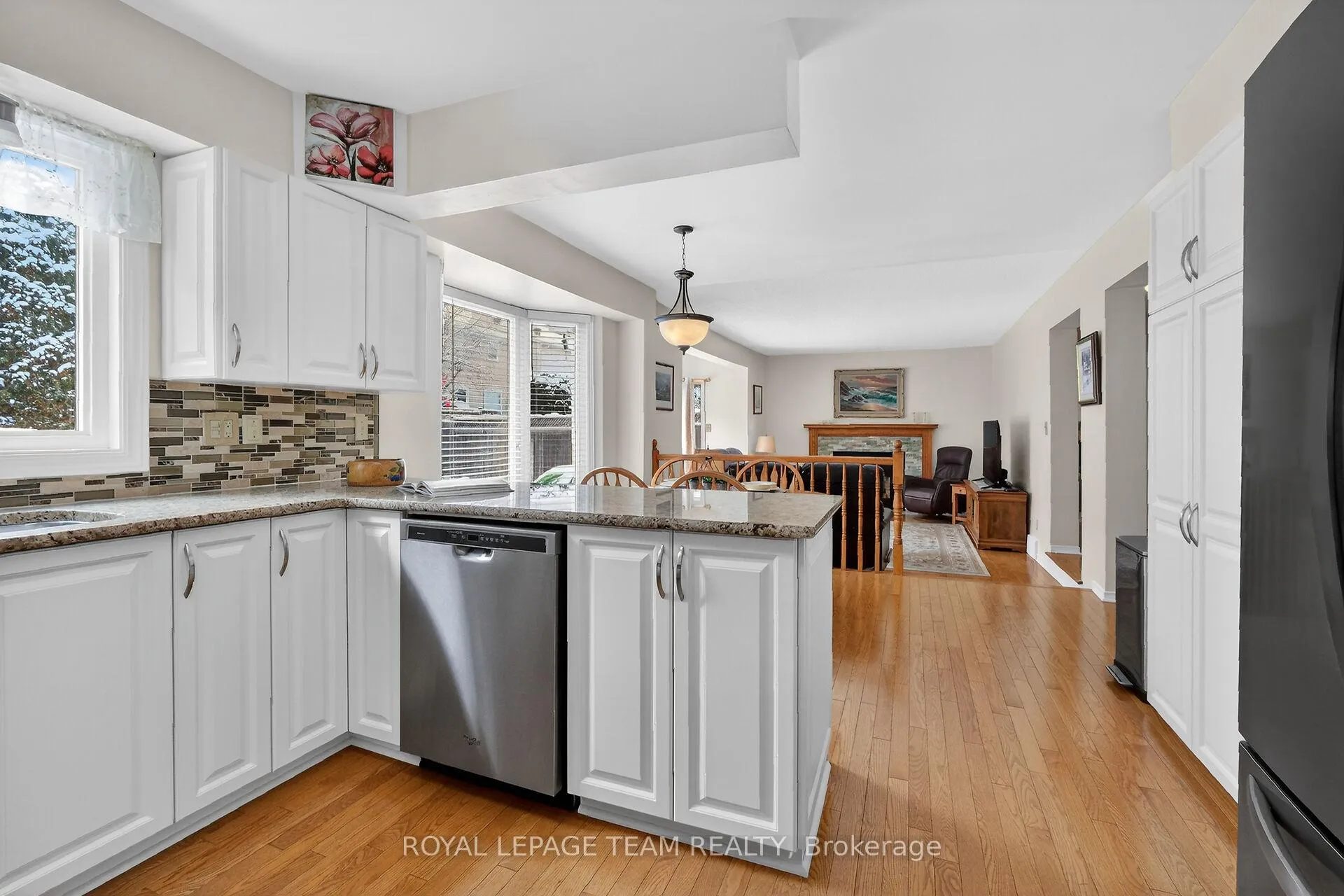 Photo 13 of 11 Speers Crescent, Ottawa, Kanata - Bridlewood — HOMEH