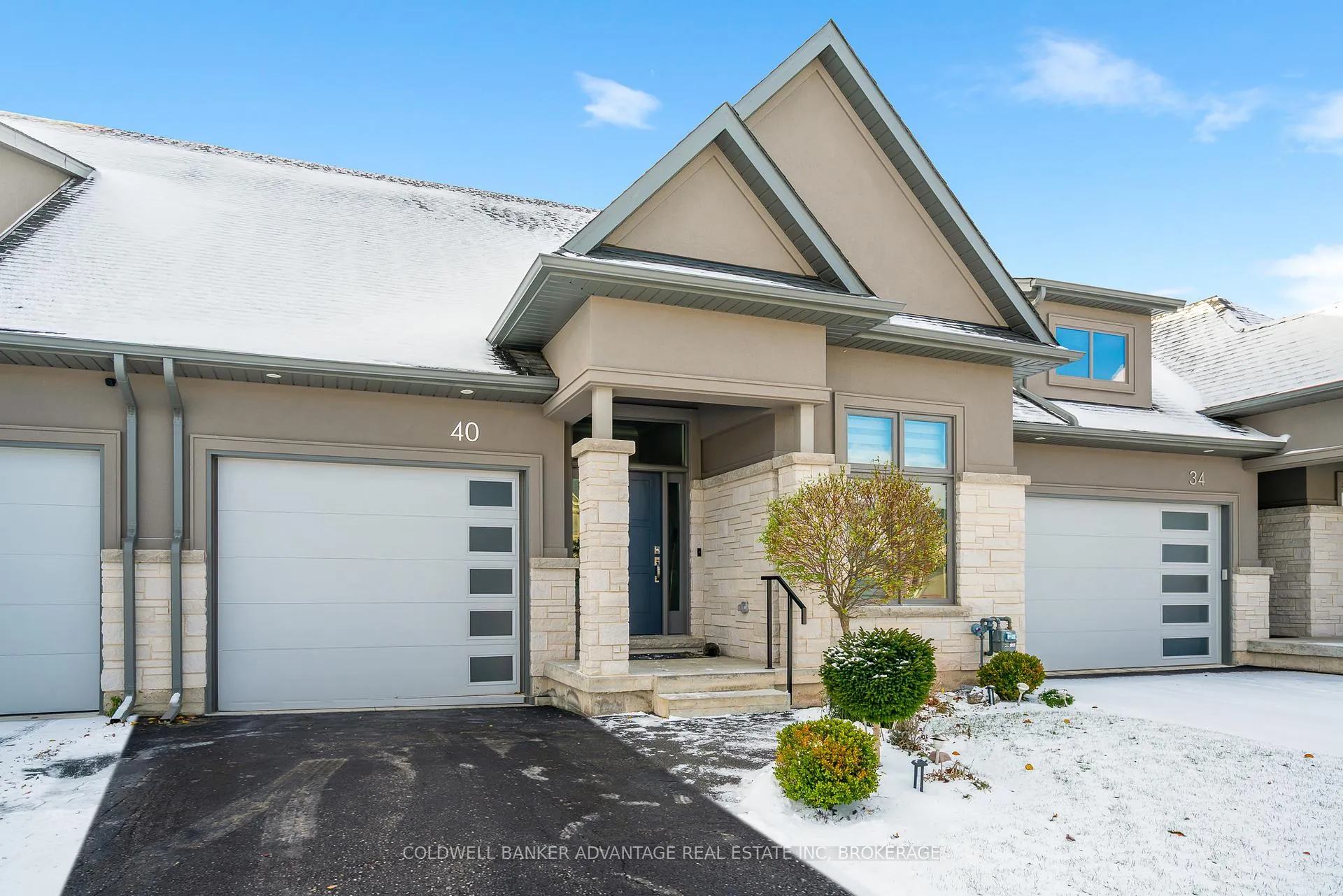 Photo 2 of 40 Carrick Trail, Welland, Hwy 406/Welland — HOMEH