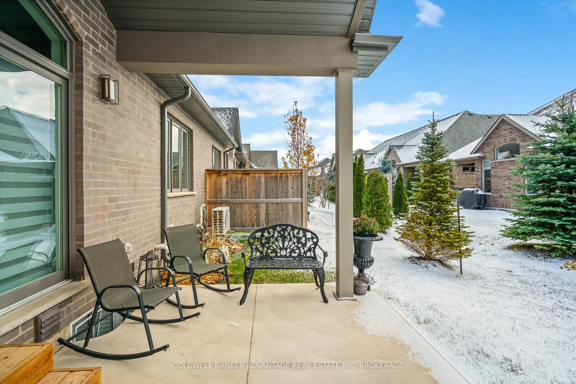 Photo 32 of 40 Carrick Trail, Welland, Hwy 406/Welland — HOMEH