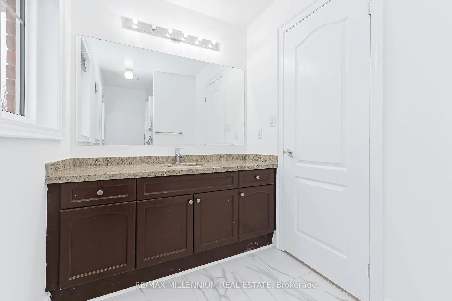 Photo 20 of 5 Haverty Trail, Brampton, Northwest Brampton — HOMEH