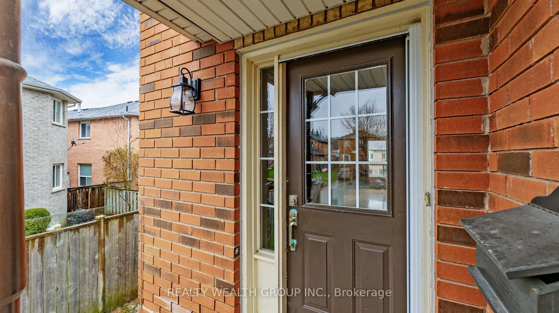 Photo 4 of Unit UPPER, 7 Gadwall Avenue, Barrie, Painswick South — HOMEH