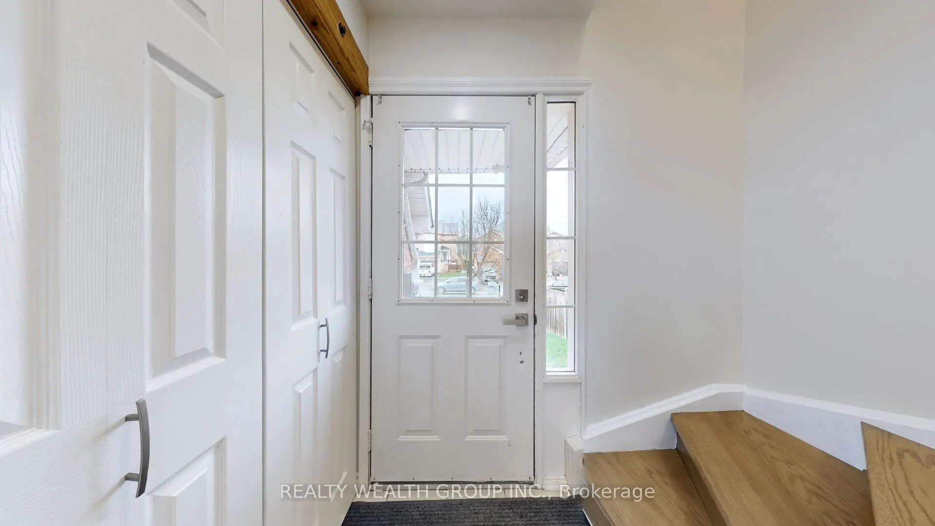 Photo 5 of Unit UPPER, 7 Gadwall Avenue, Barrie, Painswick South — HOMEH
