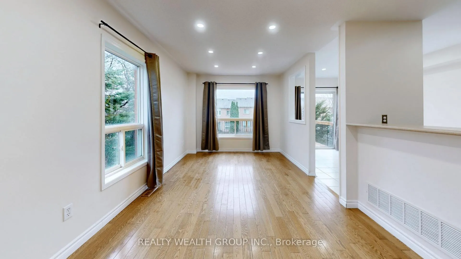 Photo 7 of Unit UPPER, 7 Gadwall Avenue, Barrie, Painswick South — HOMEH