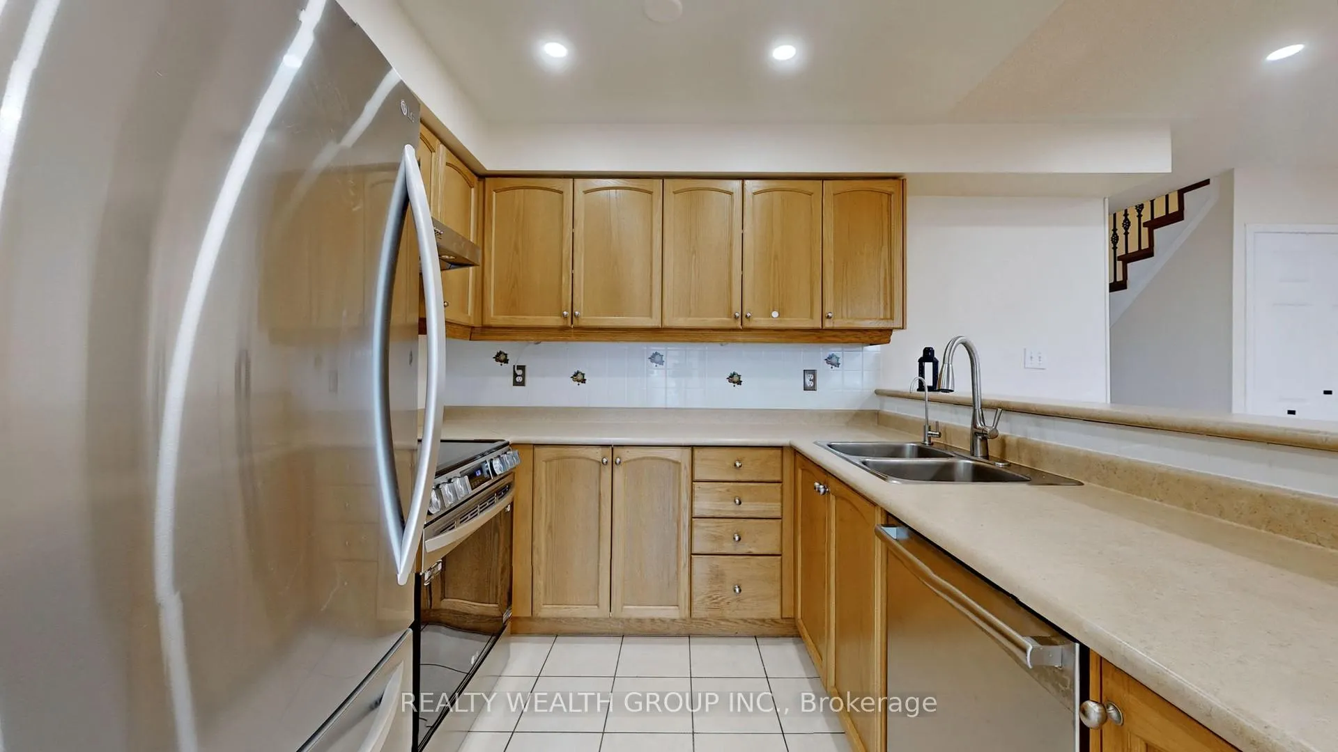 Photo 15 of Unit UPPER, 7 Gadwall Avenue, Barrie, Painswick South — HOMEH