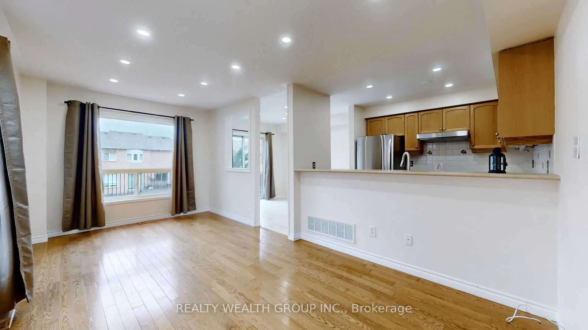Photo 17 of Unit UPPER, 7 Gadwall Avenue, Barrie, Painswick South — HOMEH
