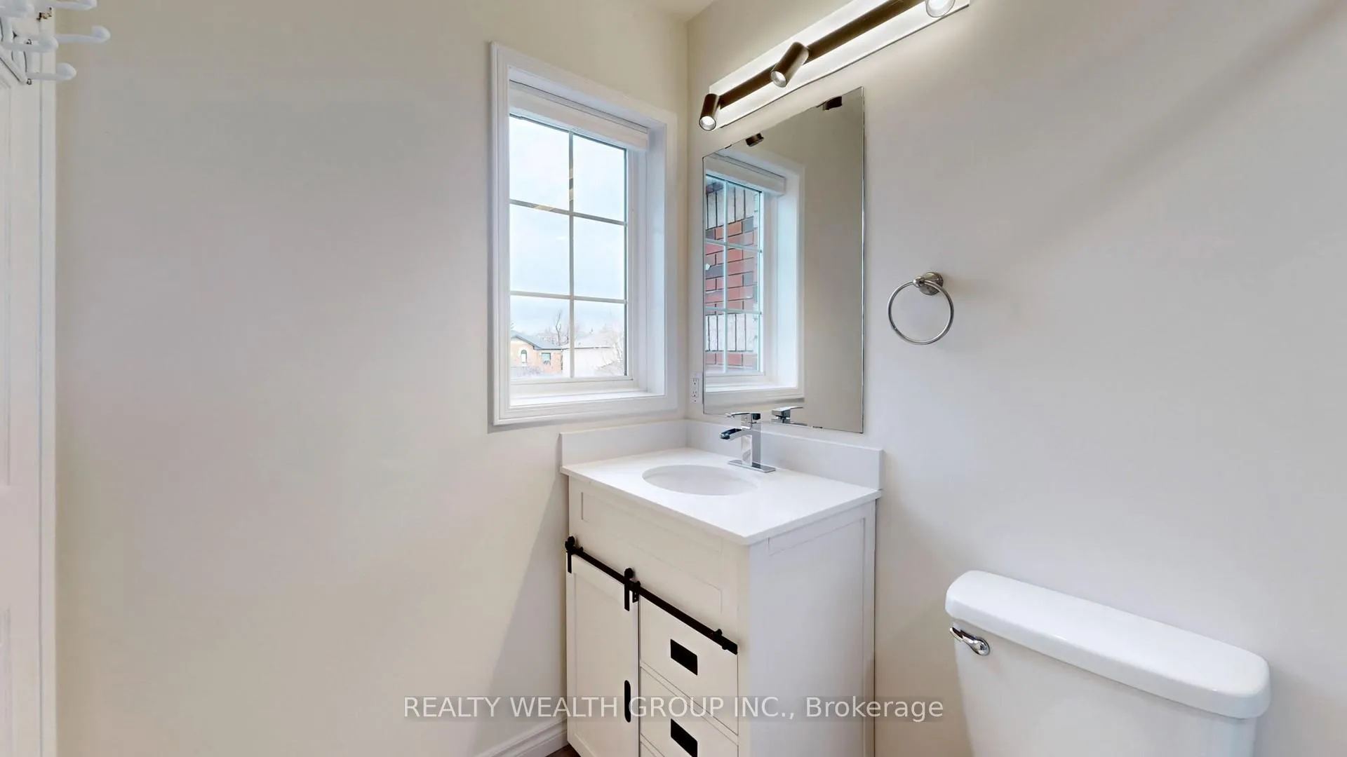 Photo 24 of Unit UPPER, 7 Gadwall Avenue, Barrie, Painswick South — HOMEH