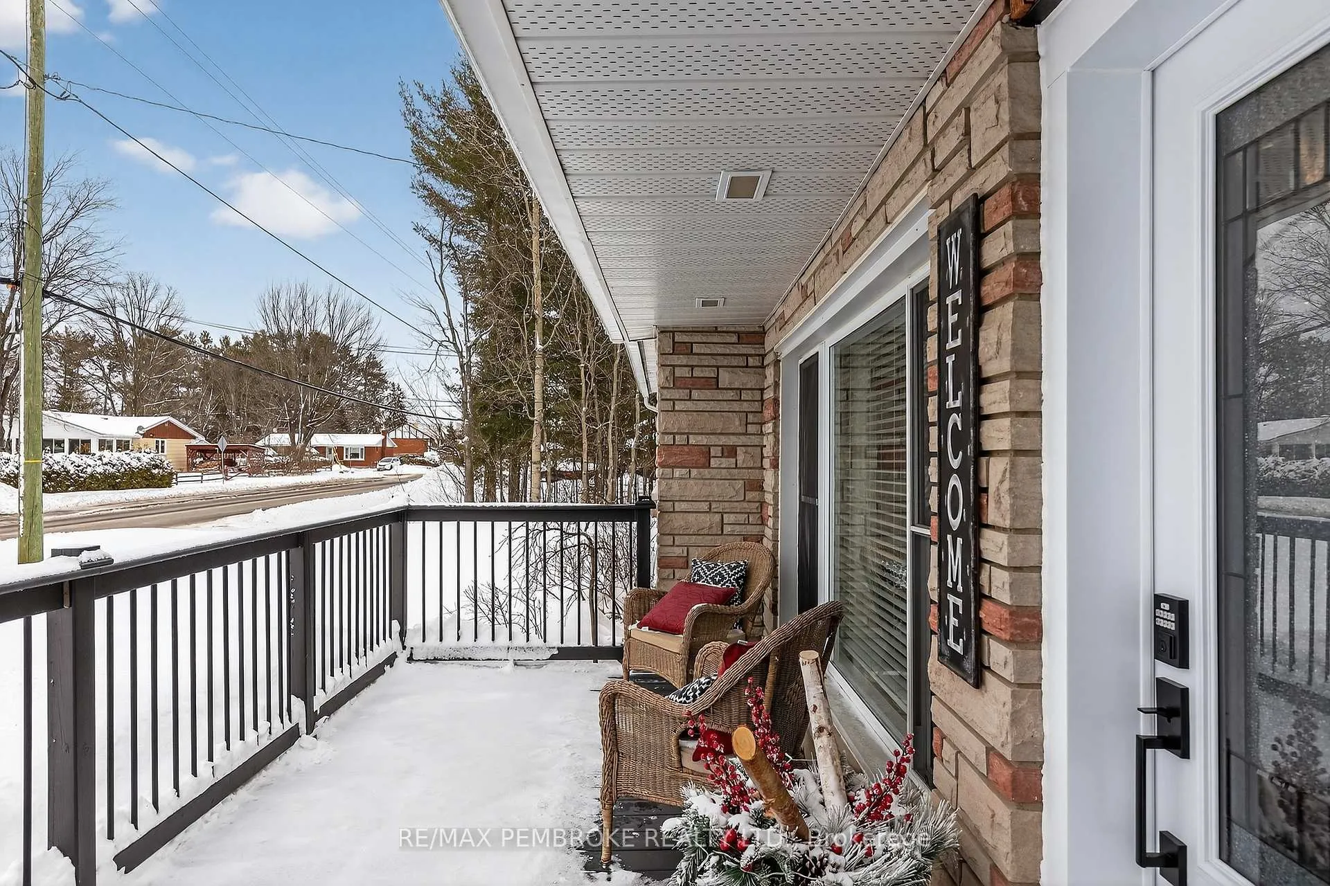 Photo 3 of 167 Murphy Road, Petawawa — HOMEH