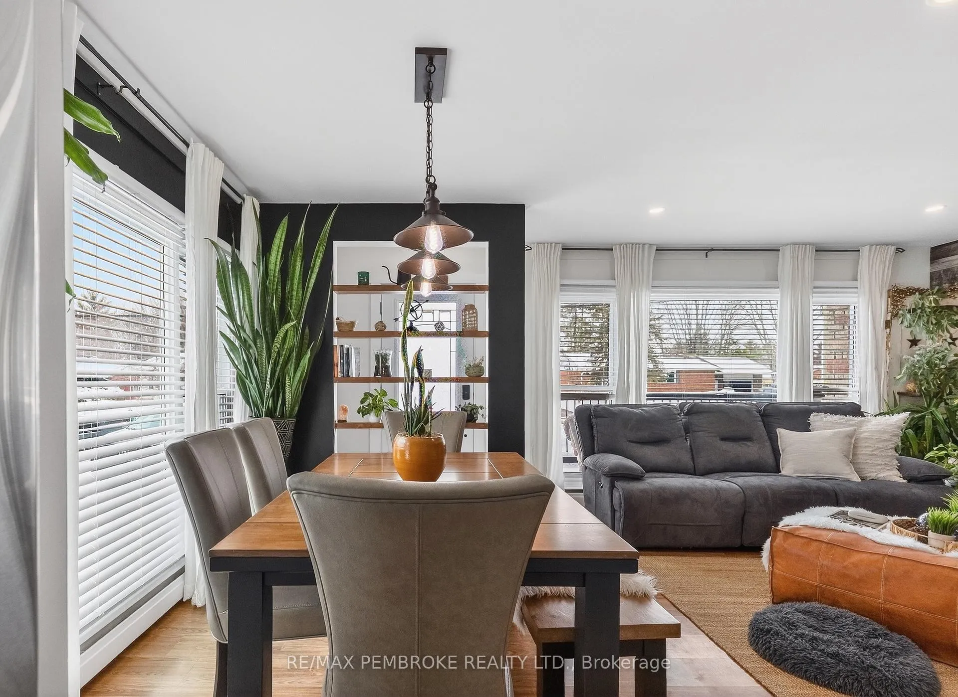 Photo 10 of 167 Murphy Road, Petawawa — HOMEH