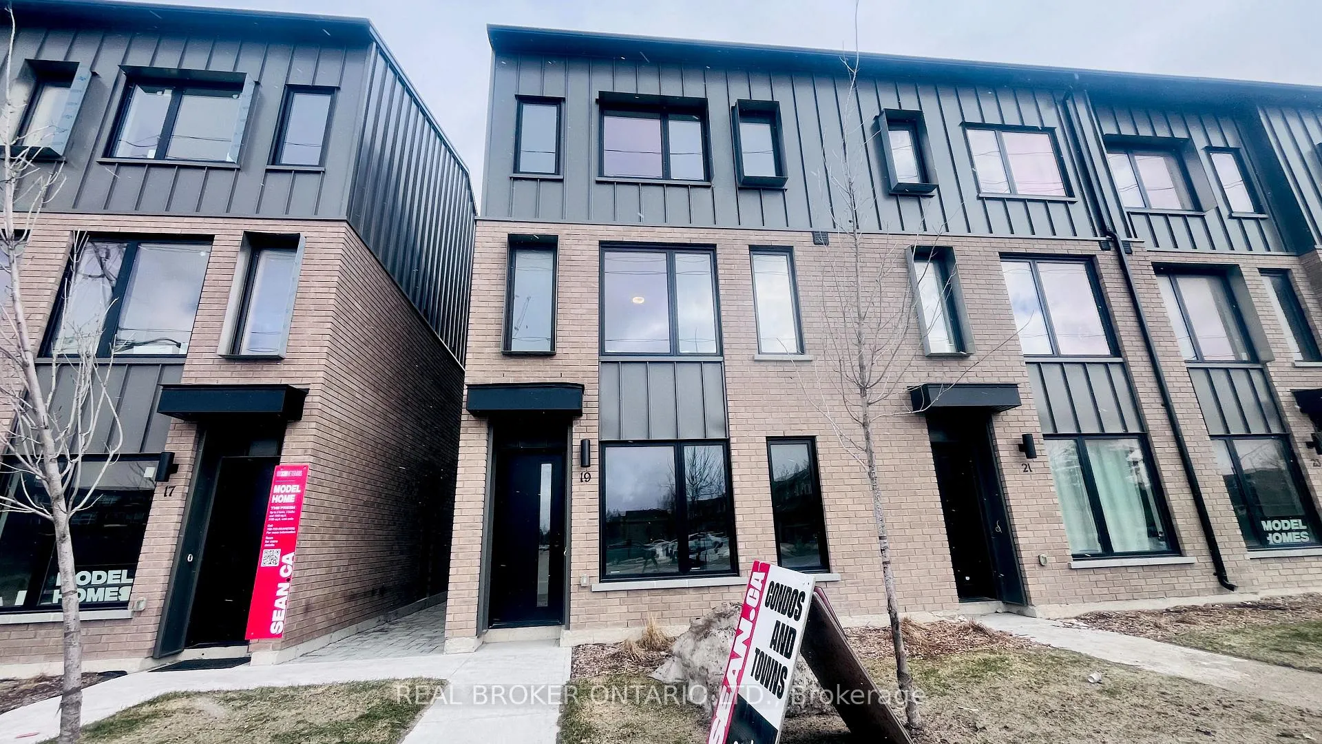 Photo 1 of Unit MAIN, 19 Rainwater Lane, Barrie, Holly — HOMEH