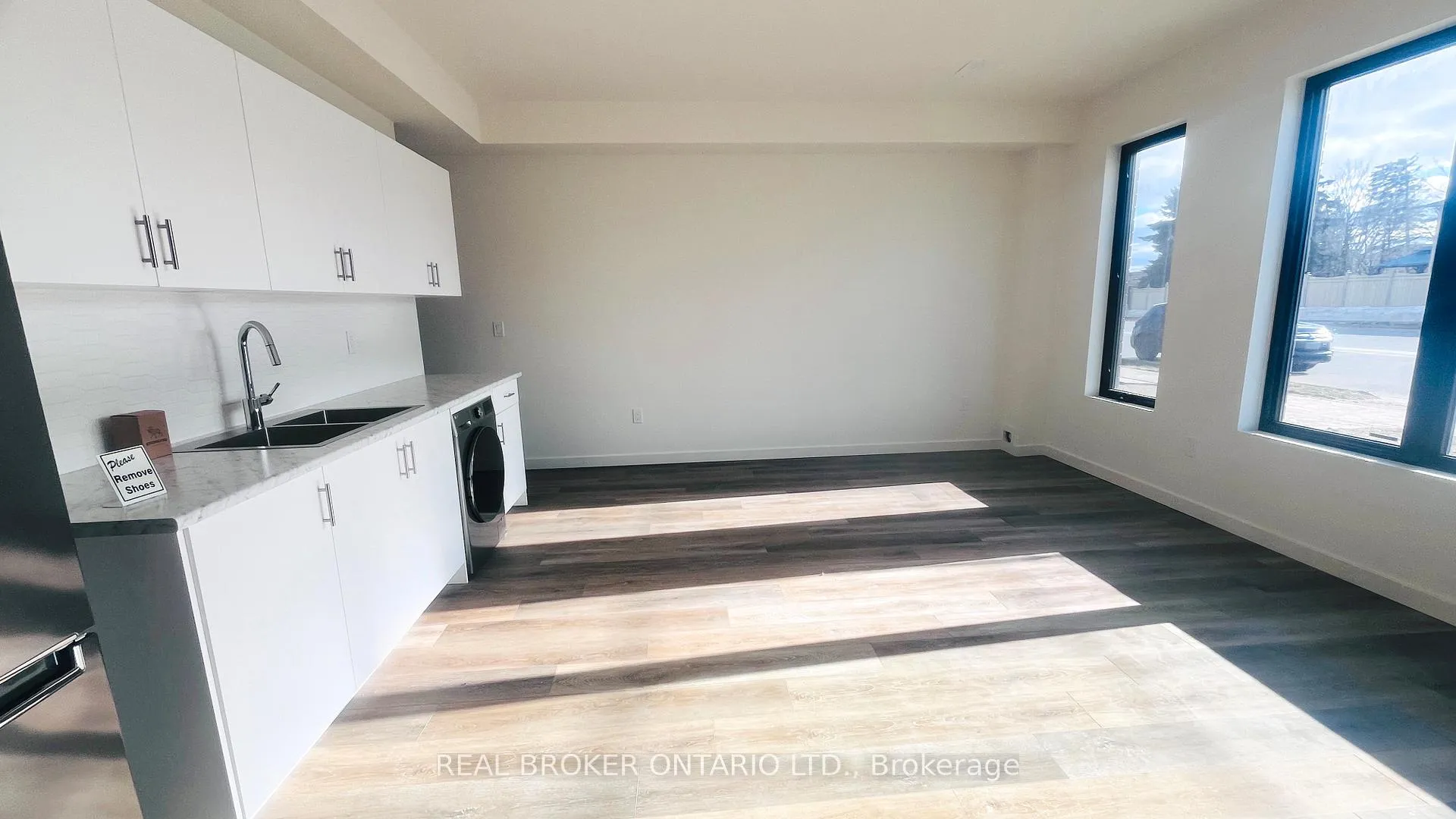Photo 5 of Unit MAIN, 19 Rainwater Lane, Barrie, Holly — HOMEH