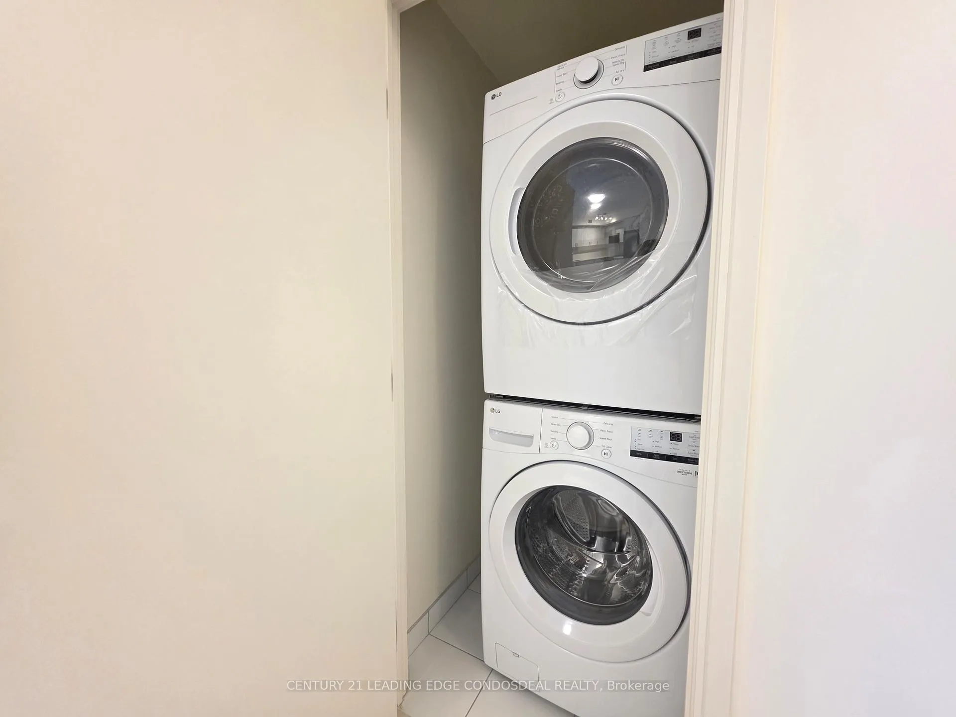 Photo 20 of Unit 1004, 8020 Derry Road, Milton, Coates — HOMEH