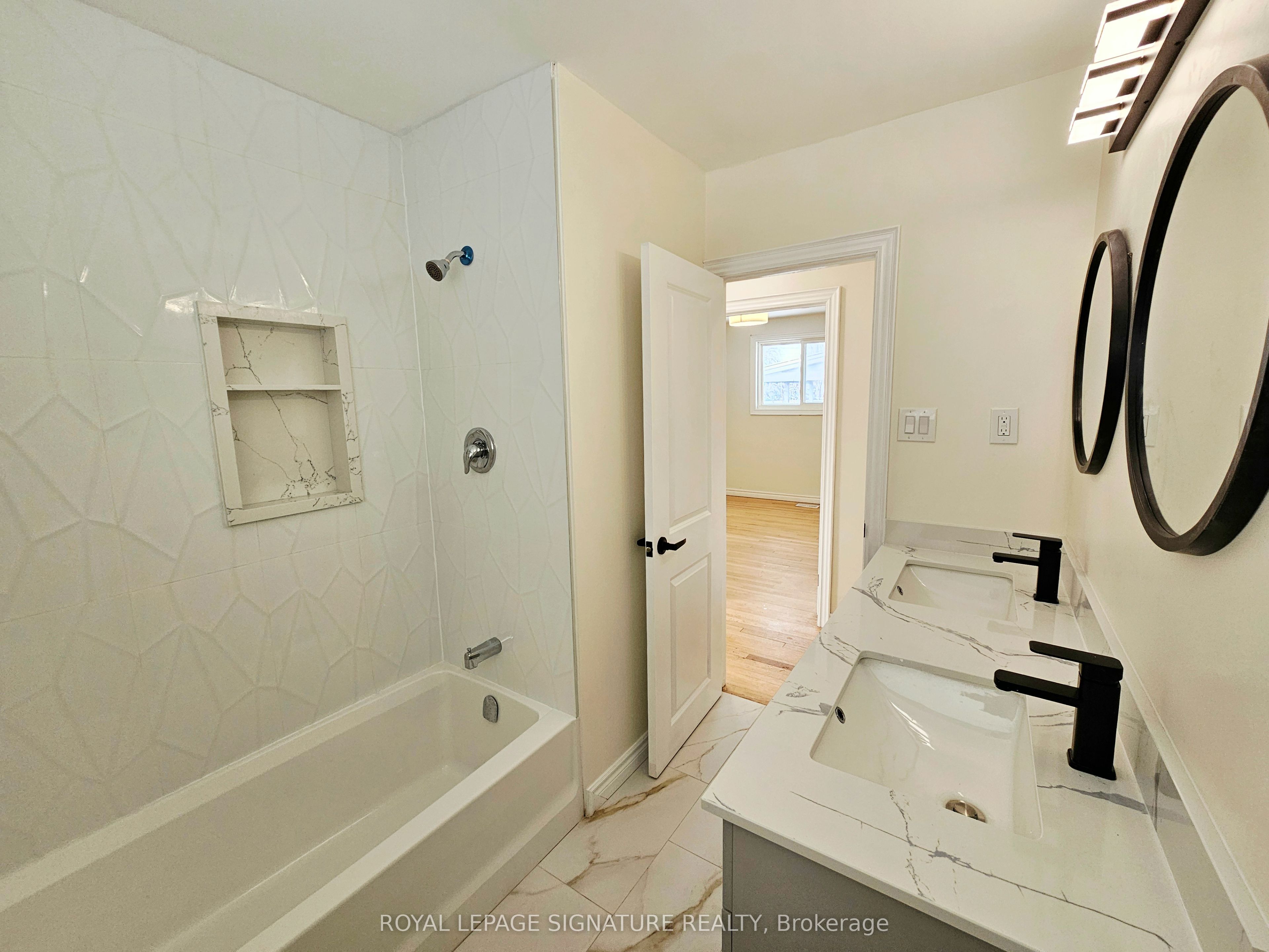 Photo 18 of Unit A, 38 Sherry Lane, Ottawa, Manordale — HOMEH