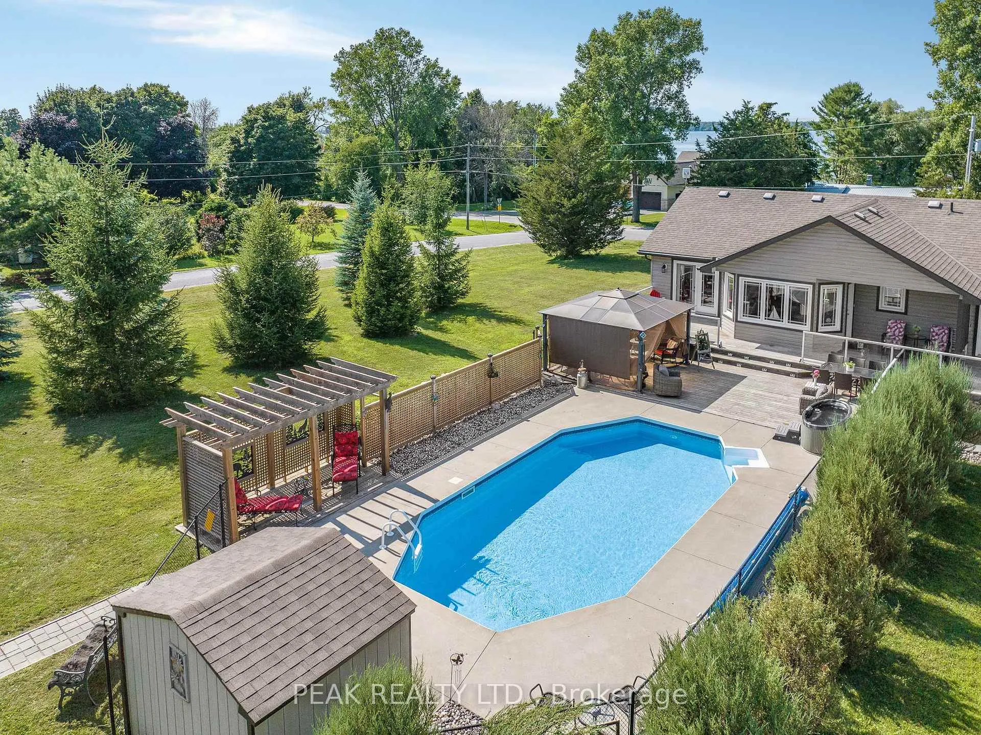Photo 3 of 116 Prinyers Cove Crescent, Prince Edward County, North Marysburg Ward — HOMEH
