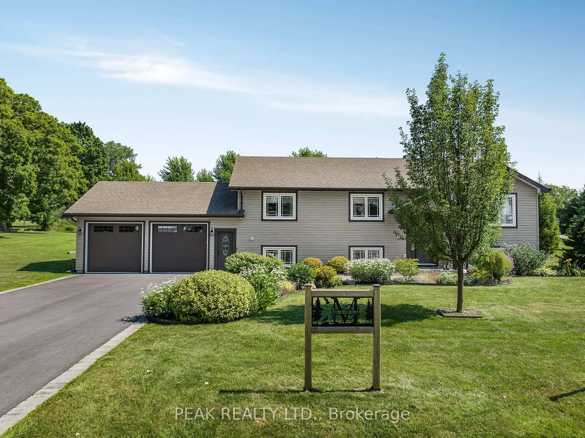Photo 9 of 116 Prinyers Cove Crescent, Prince Edward County, North Marysburg Ward — HOMEH