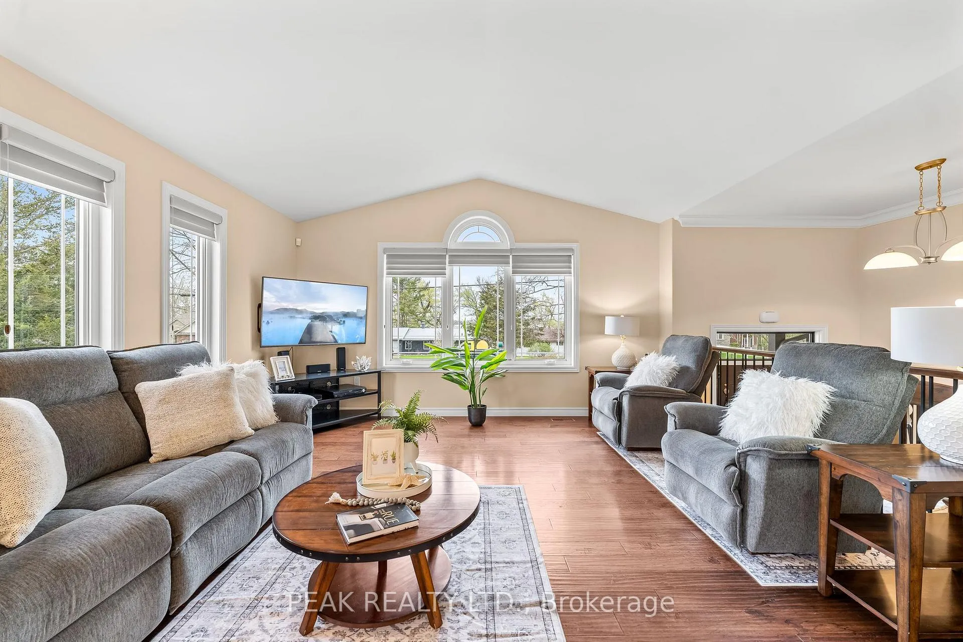 Photo 13 of 116 Prinyers Cove Crescent, Prince Edward County, North Marysburg Ward — HOMEH