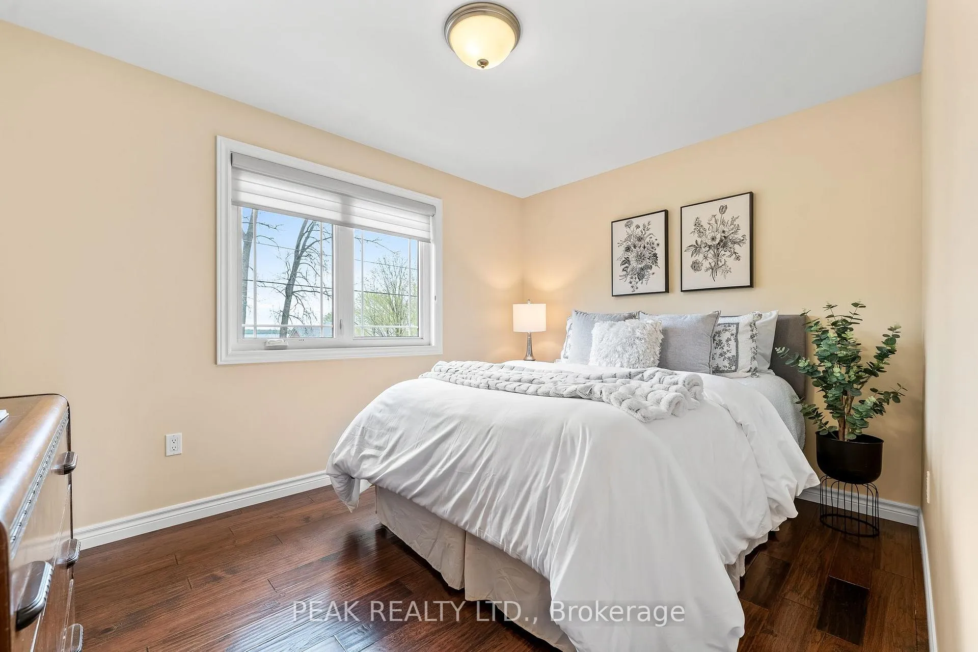 Photo 26 of 116 Prinyers Cove Crescent, Prince Edward County, North Marysburg Ward — HOMEH