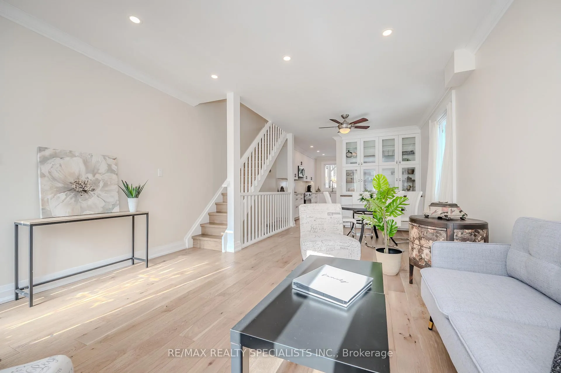 Photo 6 of 262 Withrow Avenue, Toronto, North Riverdale — HOMEH